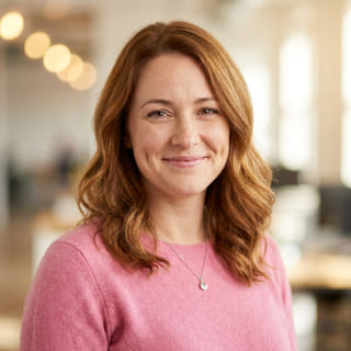Emily Watson, responsable du service clientèle chez Silex Investode, photo de profil